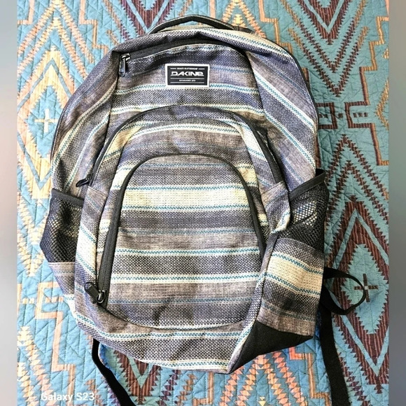 Dakine full size‎ backpack - Picture 1 of 5